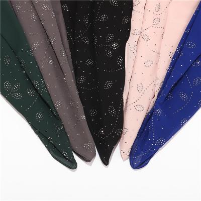 China Chiffon Wholesale Solid Color Glitter Piercing Beaded Bubble Chiffon Hijab Scarf for sale