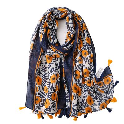 China Polyester Fashion Ladies Printed Hijab Scarf Polyester Shawl Along With Tassel for sale