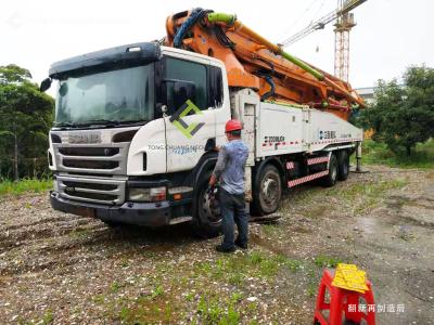 China 8×4 usou chassis de Scania do caminhão da bomba concreta usou a bomba concreta do crescimento à venda