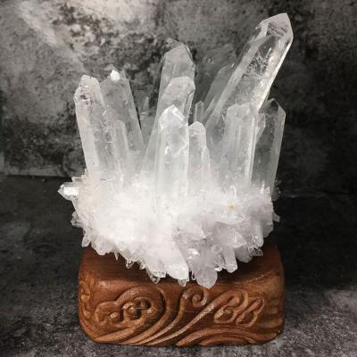 China Wholesale Bulk Spirit Natural Raw Crystal Europe Natural 1 Kg Groups Of Stones Spiritual Clear Quartz Healing Crystals for sale