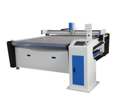 China 1325 Hotels CNC Vibrating Knife Leather Material Automatic Feeding Cutting Machine for sale