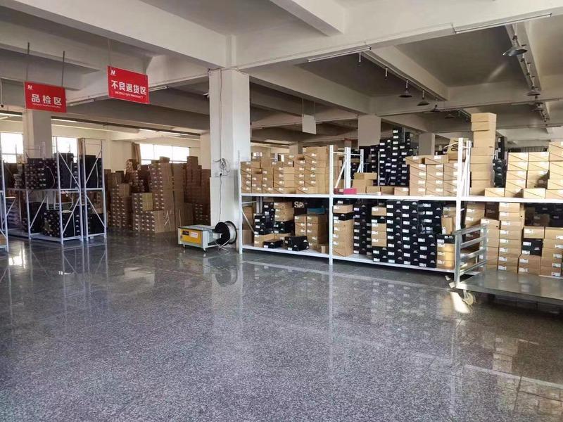 Verified China supplier - Anxin County Santai Town Gaogongdi Village Zikang Shoes And Hats Sales Department