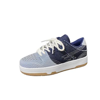 China Fashion Trend New Design Casual Sporty Comfortable Dip Low Panel Sneaker Skate Shoes For Men for sale