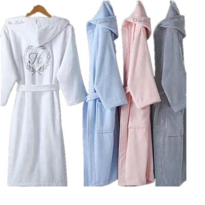 China QUICK DRY Luxury Coral Color Contrast Color Fleece Long Sleeve Bathrobe Soft Fleece Women Sleepwear Bathrobe for sale