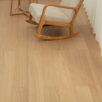 China Solid Color Modern European Soft White Three-Layer Modern Design Solid Color Plane Living Room Oak 3.0mm Wood Flooring for sale