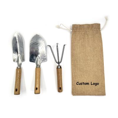 China Gardening Best Price Customized 3 Pieces DIY Tools Kit Garden Garden With Stainless Head & Wooden Handle & Canvas Bag for sale