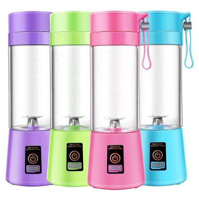 China Car household small electric fruit and vegetable juice cup, electric juicer cup, portable multi-functional blender manual juicer for sale