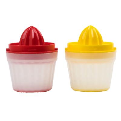 China Portable Mini Lemon Manual Fruit Squeezer Household Juicer Cup Car Juicer Orange Juice Squeezing Fruit and Vegetable Juice for sale