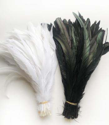 China Rooster Dyed Material Coque Tail Feather Fringe Decoration Feather Wholesale Price Rooster Feather Trimming for sale