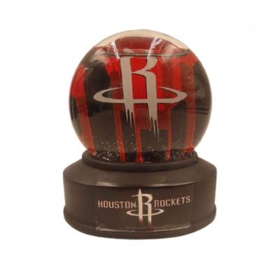 China Custom Personalized Europe Houston Rockets Resin Decorative Gift Snow Glass Globe for sale