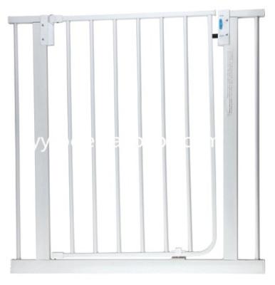 China EN1930-2011 Metal Pet Friendly Baby Safety Gates for sale