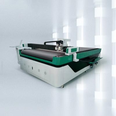 中国 1600mm*2500mm (length*width) other sizes can be customized vibrating wire foam knife heating cutting machine professional manufacture 販売のため