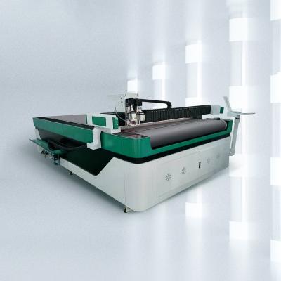 中国 2200mm*3000mm (length*width) other sizes can be customized new EPS computer intelligent foam cutting machine equipment 販売のため