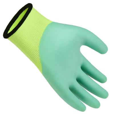 China High Elasticity/Breathable/Comfortable/Flexible Functional Homemade Green Latex Coated Ply Safety Anti-Slip Work Gloves Personal Protective Industrial Gloves for sale