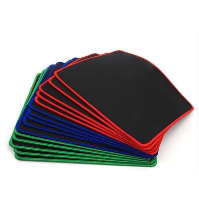 China Custom Wholesale Comfortable Economic Rubber Gaming Mouse Pads Black Mouse Pads for sale