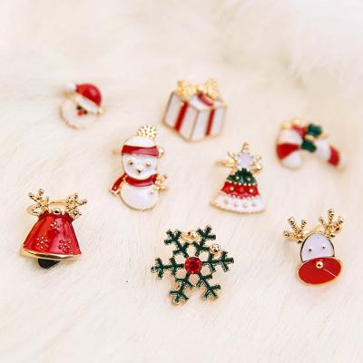 China New Design Cute Santa Claus Gifts Handmade Crystal Snowman Elks Drop Earrings Girls Christmas Dangle Earrings Jewelry For Women for sale