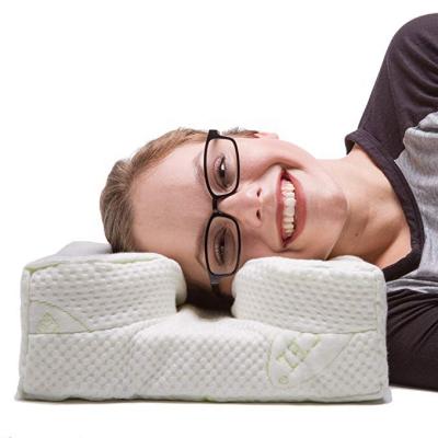 China Antistatic the pillow designed with your glasses in mind for sale