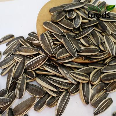 China 100% Dry Raw Black White Striped Sunflower Seeds With Ton Price for sale