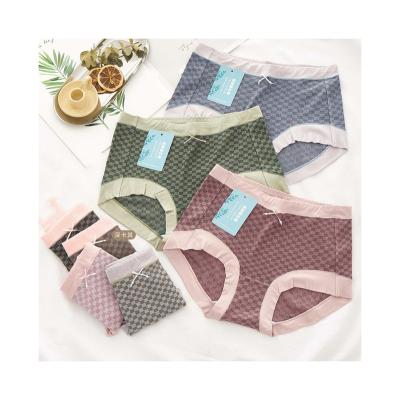 China Antibacterial simple design without pilling and fashion skin-friendly checkered nude women's underwear for sale