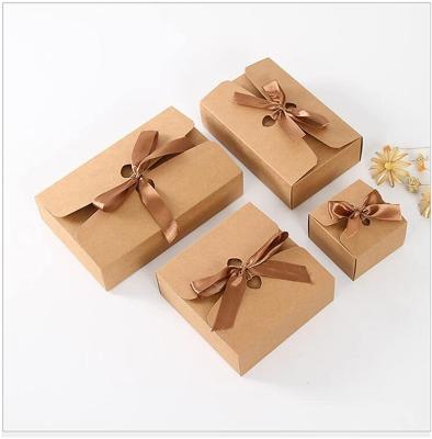 China Recyclable Custom Logo Kraft Paper Ribbon Wedding Favor Gift Box Baby Shower Favor Box Party Treaty Box for sale