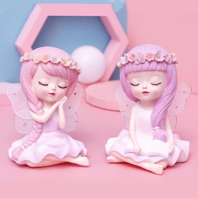 China Tiny Creative Fairy Girl Heart Wreath Girl Central Institute of Statistics Resin Ornament Resin Crafts Decoration Living Room Bedroom Gift for sale