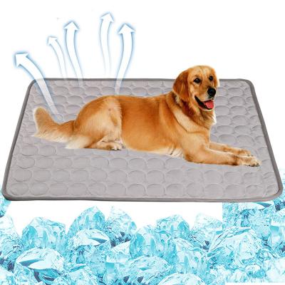 China Lovely Indoor Washable Dog Bed Ice Cooling Silk Pads Breathable Blanket Dog Pet Cooling Mat for sale