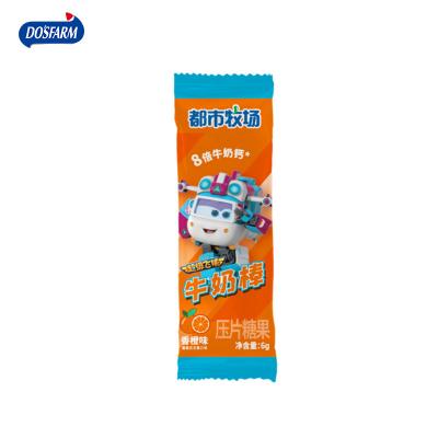 China OEM / ODM Quality Milk Natural Healthy Global Best Candy Ingredients Orange Flavor Milk Lollipop for sale