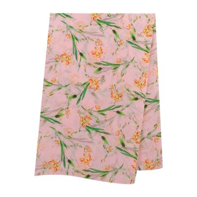 China Viable Pink Digital Printing 100% Silk Fabric 12mm Floral Print Silk Fabric Custom Design Floral Crepe Chin Silk Fabric De for sale