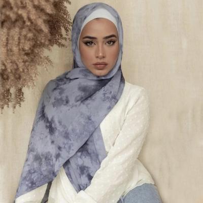 China Wholesale Polyester/Cotton New Style Bubble Chiffon Tie-dye Ladies Scarf Shawl Gradient Islamic Headscarf Muslim Women Hijabs for sale