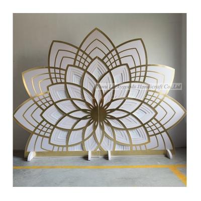 China Home Decoration LG20190618-9 Shiny Gold PVC Flower Backdrop For Wedding Decorations for sale