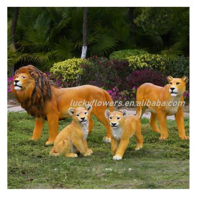 China LK20190719-6 Cartoon Animals Toys Artificial Lion Family For Children Party 145*41*101CM for sale