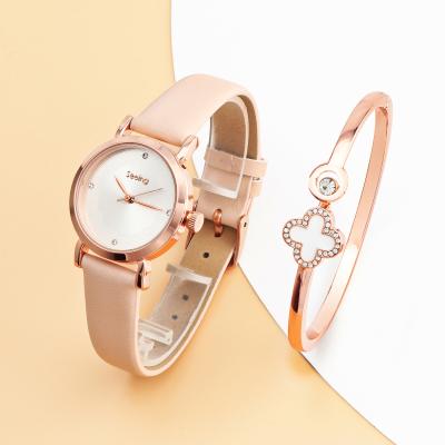 China Water Resistant Brand Rose Gold Quartz Watch Ladies Leather Strap Fashion Luxury Bracelet Wrist Watch Relogio Clock for sale