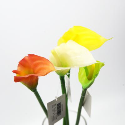 China Vivid Home Decor Customizable LED Colors Plastic Calla Lily Artificial Flowers for sale