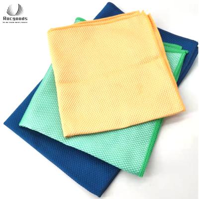 China Sustainable Cleaning Cloth Fish Scale Microfiber Microfiber Drying Towel Car Window Automotive Towel for sale