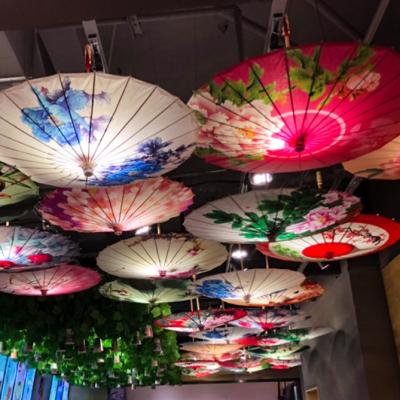 China High Quallity Chinese Manufacturer Japanese Silk Umbrella Ceiling Decoration Craft Paper Parasols Bamboo Handle Umbrella For Classicl Dance Sh for sale