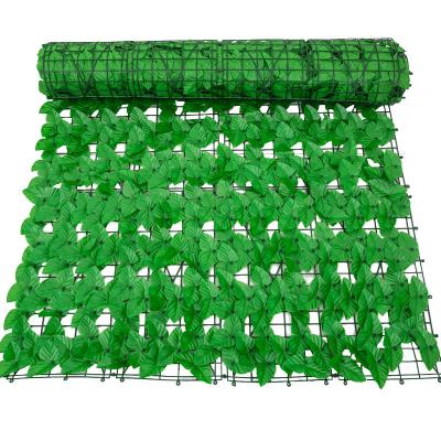 China Life Like YANXIN Fence Artificial Plastic Grass Plant Fence For Garden Decoration for sale