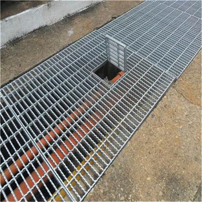 China Corroding-resistant high quality webforge steel grating in standard size for sale for sale