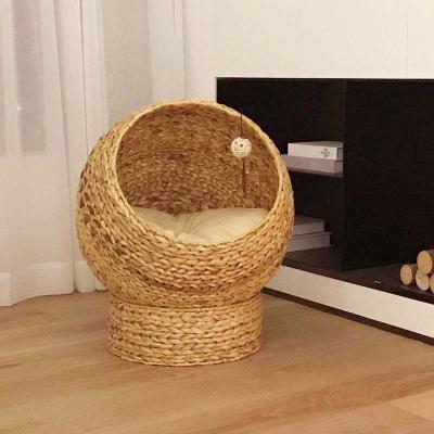 China 100% Natural Breathable Woven Dry Dog Cat Sleeping Egg Chair Hyacinth Pet Bed Raised Elevated Water Pet Nest Basket Bedroom Small for sale