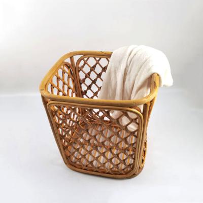 China Cane Rattan Storage Laundry Basket Large Round Rectangular Woven Handmade Basket for Cloth Blanket Storage for sale