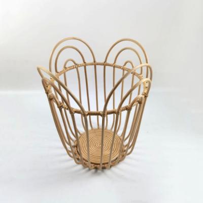 China Viable Good Quality Rattan Laundry Storage Basket Clothes Covers Organizer Basket For Bedroom Living Room for sale