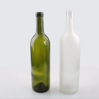 China Beverage glass wine bottle 500Ml 600Ml thickened red wine glass bottle sealed foreign wine bottle for sale