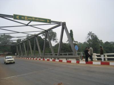 Cina La immersione calda della trave a scatola del ponte della capriata del ponte d'acciaio permanente dell'arco ha galvanizzato in vendita