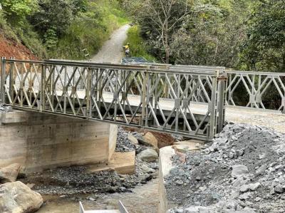 China Ponte portátil galvanizada do pé dos componentes de aço de aço da ponte da ponte à venda