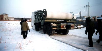 China del 100m de la nieve del área del transporte materiales compuestos del poliéster suave de la capa superficial del remolque semi en venta