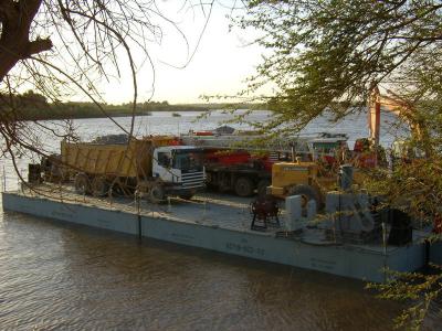 China Arbeitende Offshorefähre Barge die wiederverwendbaren Plattformen des sich hin- und herbewegenden Pontons zu verkaufen