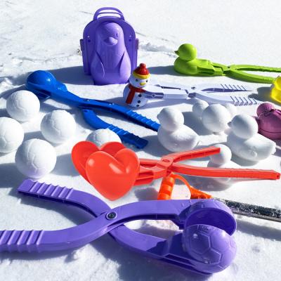 China Duck Snowball Clip 3D Football Snowball Maker Mold Child Winter Outdoor Snow Sand Making Mold Toy Outdoor Sports Child Toy 1141 for sale