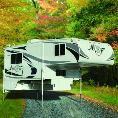 China Custom Mobile Travel Trailer RV Trailer Caravan Travel Truck For Campers for sale