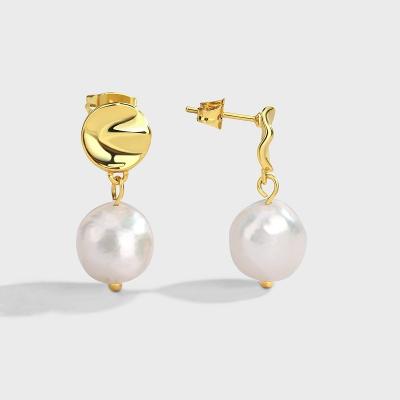 China Environmentally Friendly Western Popular Brands Designer Natural Baroque Freshwater Pearl Pearl Earrings For Wedding for sale