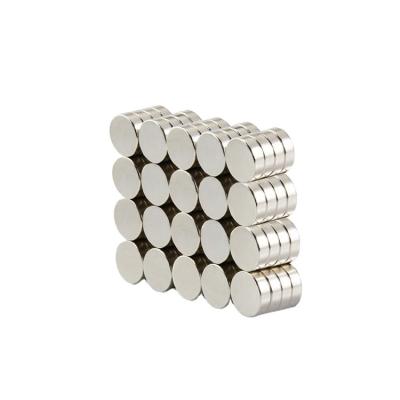 China N33 Disc Neodymium Magnet Ronde Tolerantie ±0,05 mm voor supersterke zeldzame aardmagneten Te koop