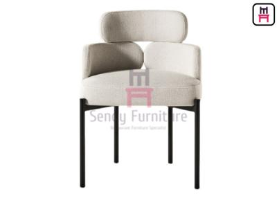 China OEM silla de comedor de tela tapizada con reposabrazos en marco de metal en venta